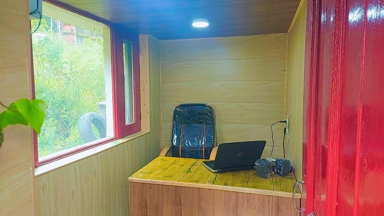 Hotel Seraj International Manāli Buitenkant foto